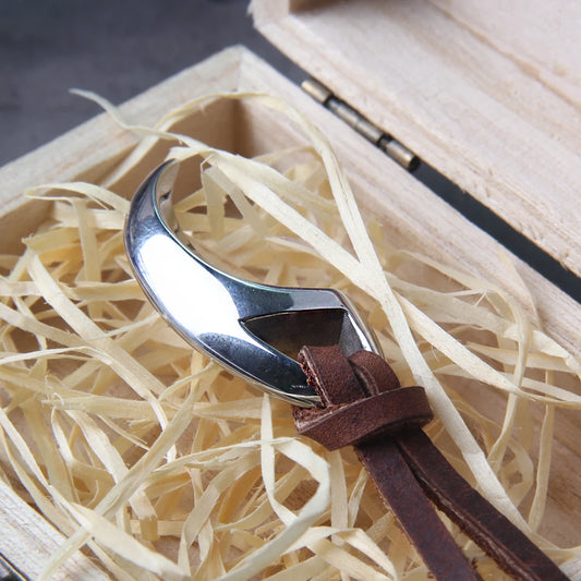 Colar Dente de Lobo Liso + Caixa de Madeira