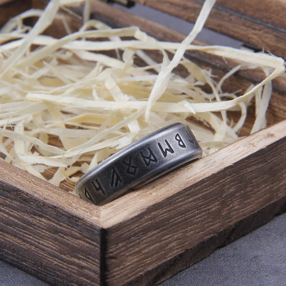 Anel Odin Runes + Caixa de Madeira