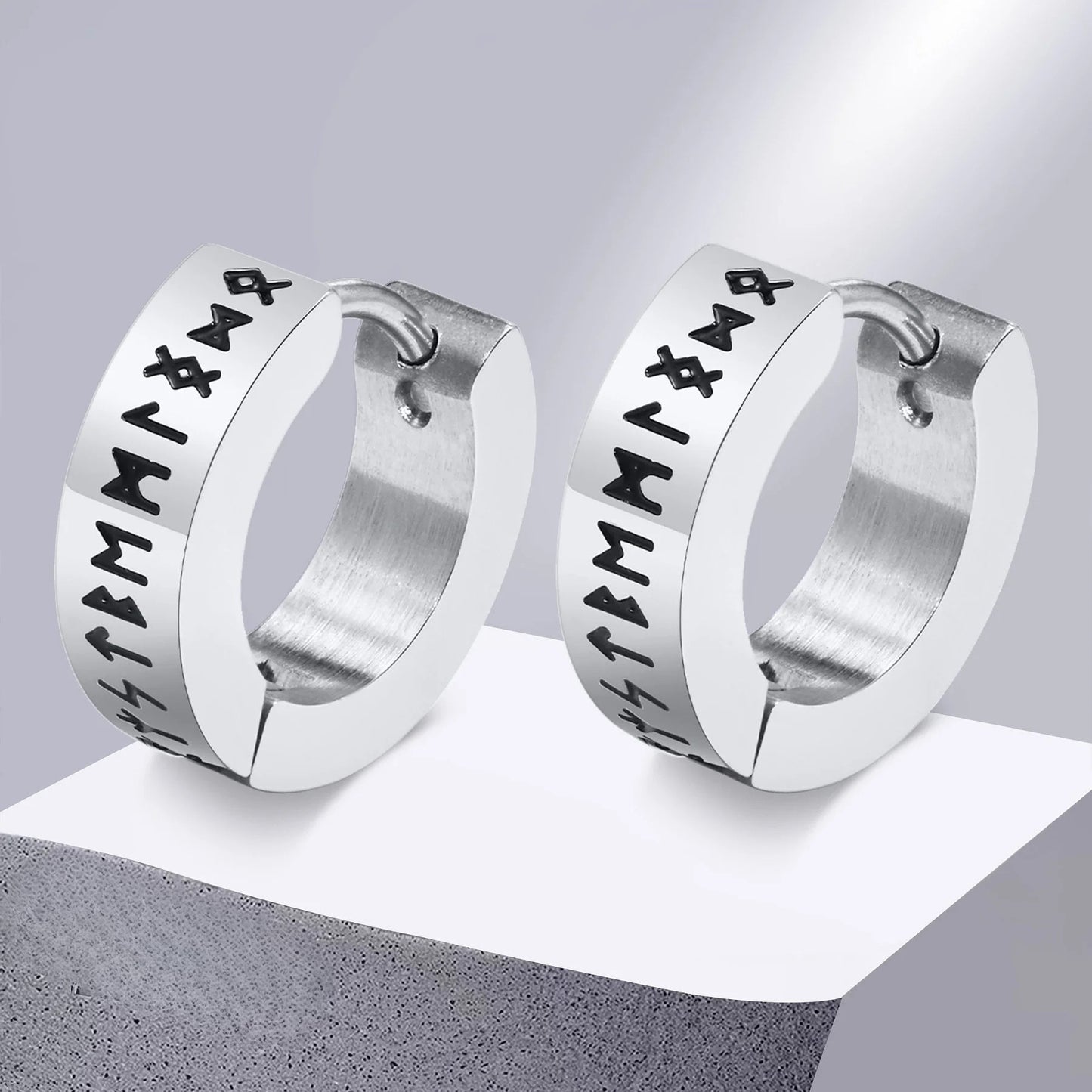 Brinco Argola Viking Runas – Aço Inoxidável