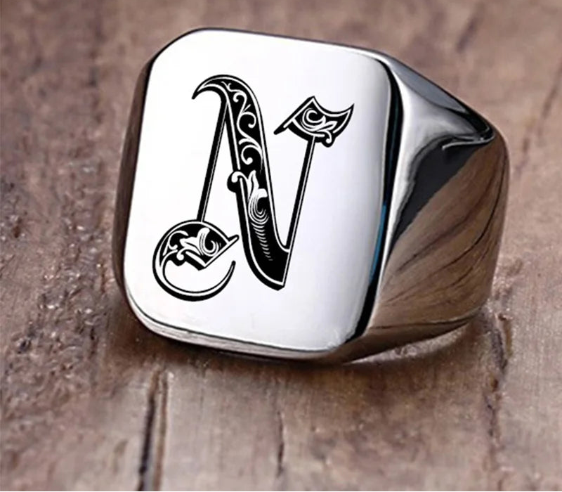 Anel Square Letra Inicial - Aço Inoxidável