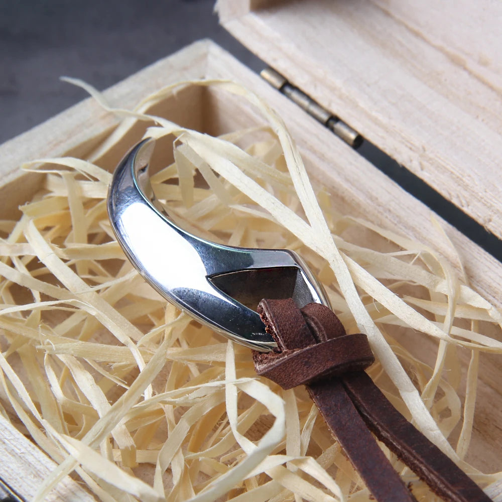 Colar Dente de Lobo Liso + Caixa de Madeira