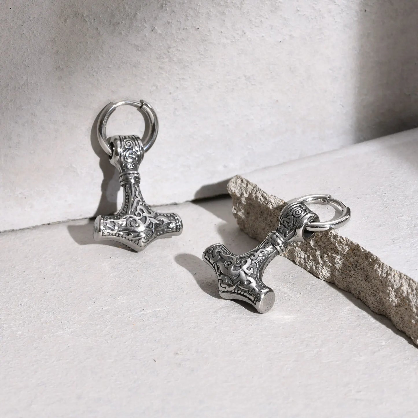 Brinco Martelo de Thor - Aço Inoxidável