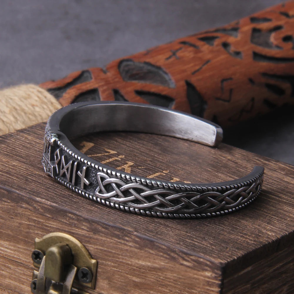 Bracelete Norden + Caixa de Madeira