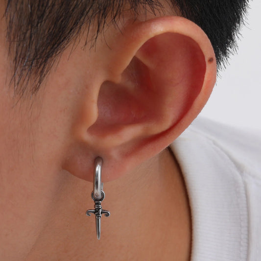 Brinco Adaga - Aço Inoxidável